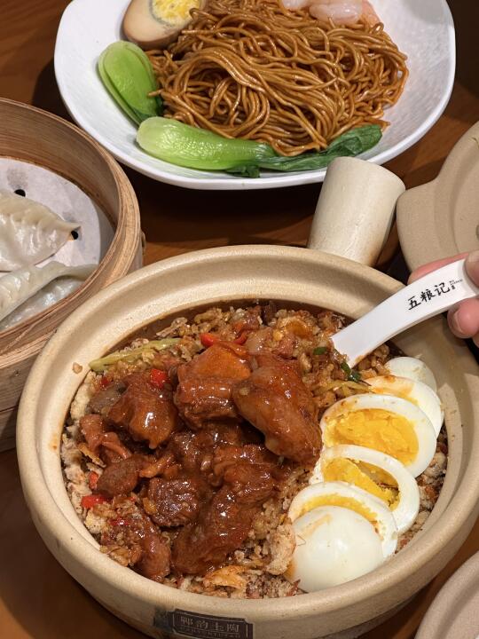 牛肝菌拌饭配番茄牛腩！封神！