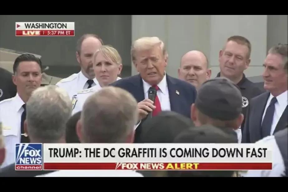 🇺🇸特朗普：华盛顿不许玩闹，只管维护法律和秩序

“这是对你们最大的赞美。当