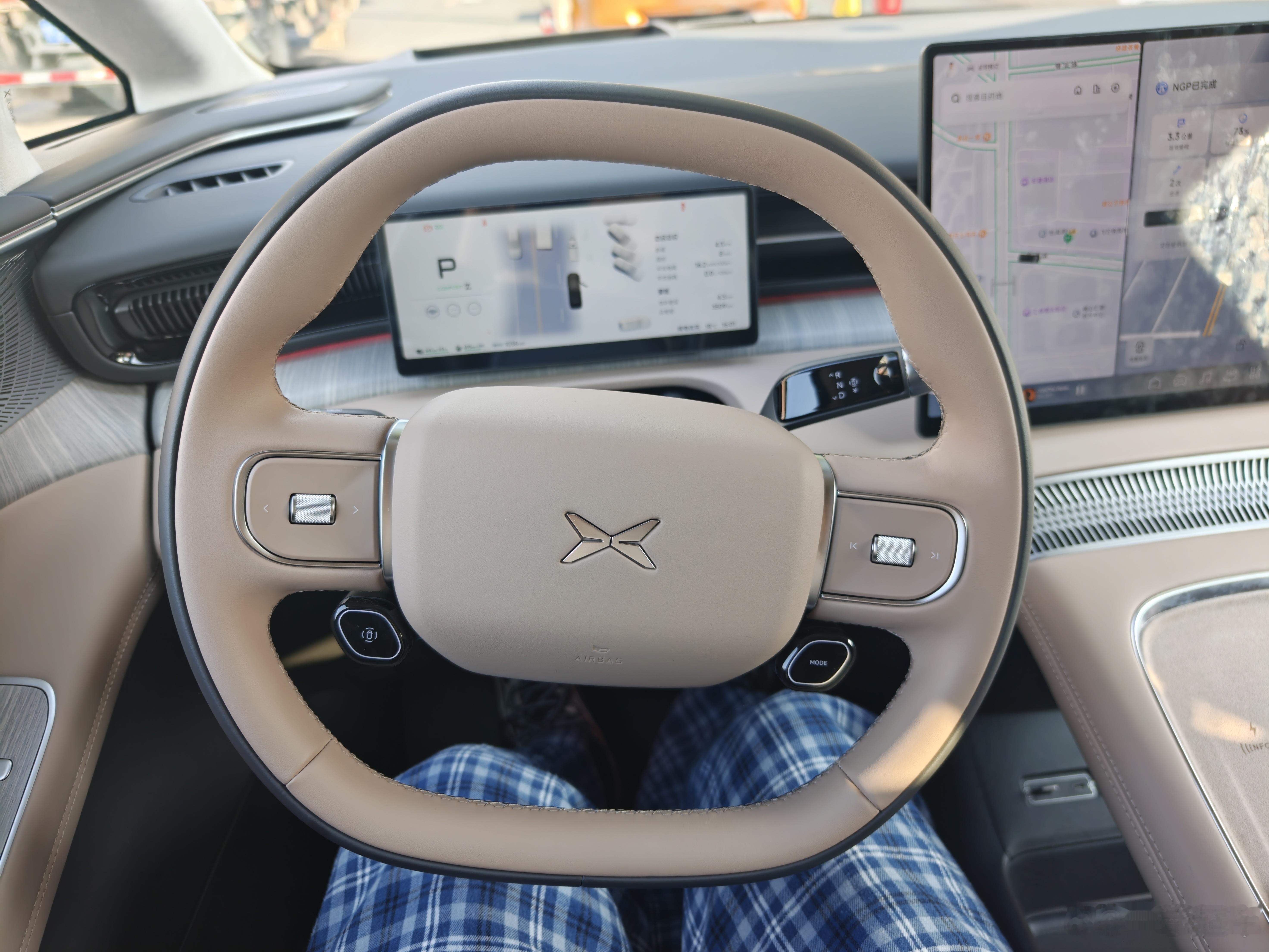 开着还行吧，增程车表显16.2的电耗真牛哇 