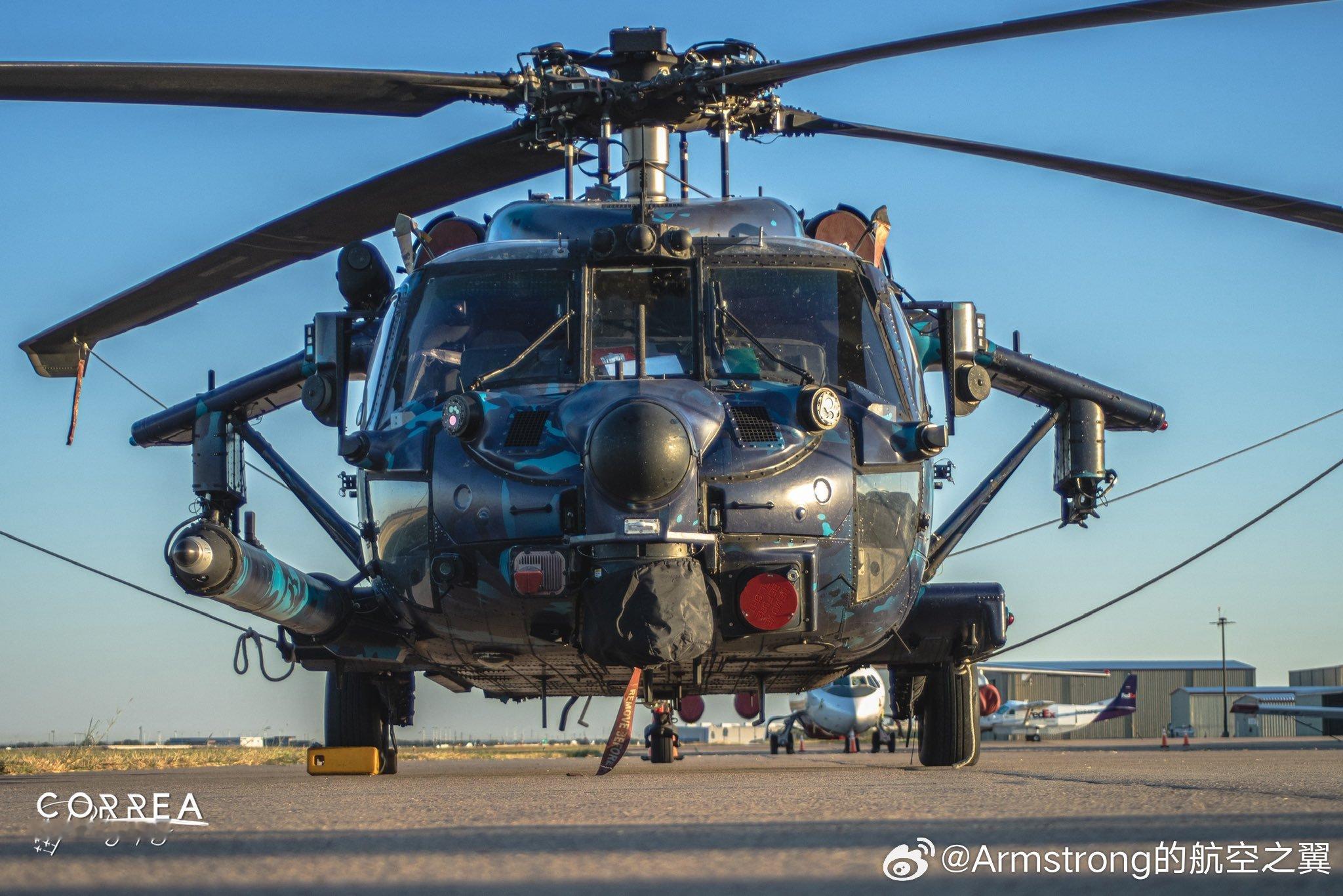 160TH SOAR的海洋迷彩MH-60M，应该是贴膜实现的，侧面舱门玻璃上都贴