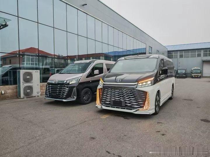 丰田海狮漂亮不？？？丰田海狮7座沙龙版汽油V6 3.5L  7GR发动机电动门长