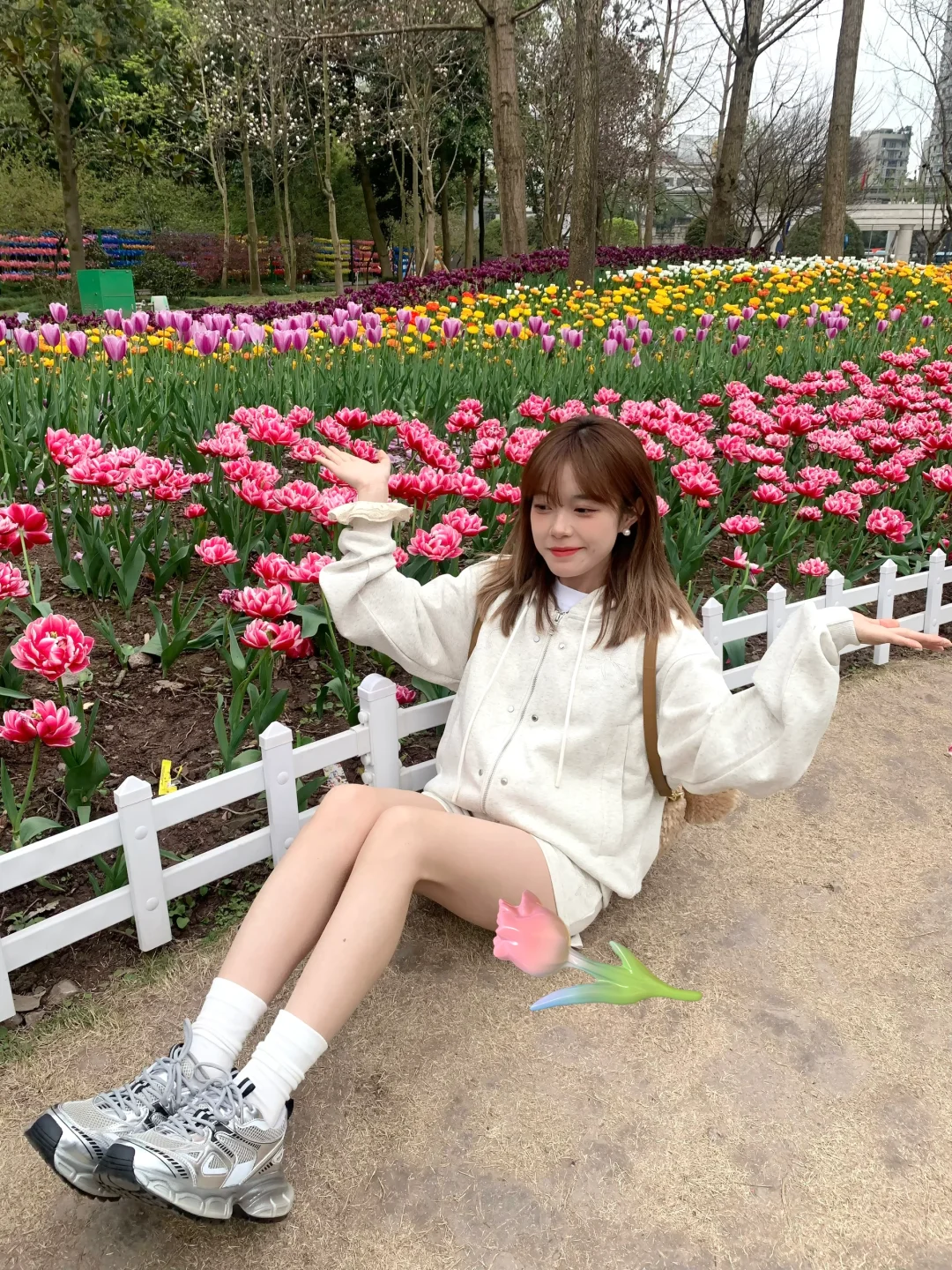 存一些和郁金香🌷的拍照姿势