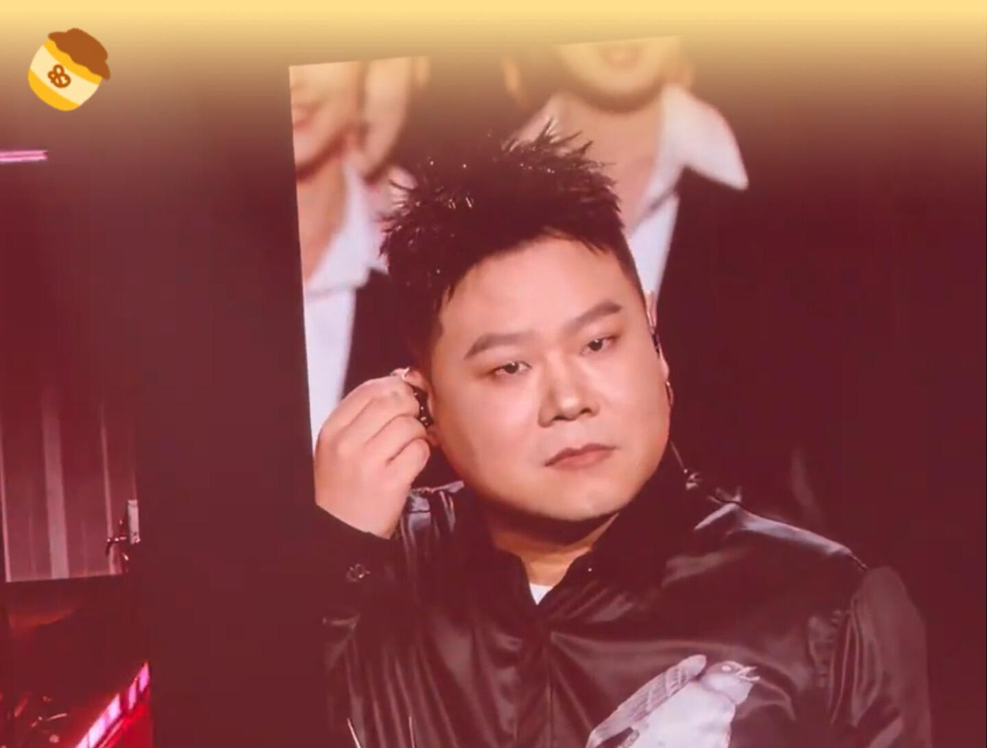 岳云鹏剪个美式前刺成欧豪[doge] ​​​