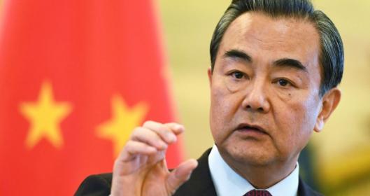 特朗普、高市早苗彻底坐不住了！外交部一声官宣，中国迎来贵客。
 
7月10日，外