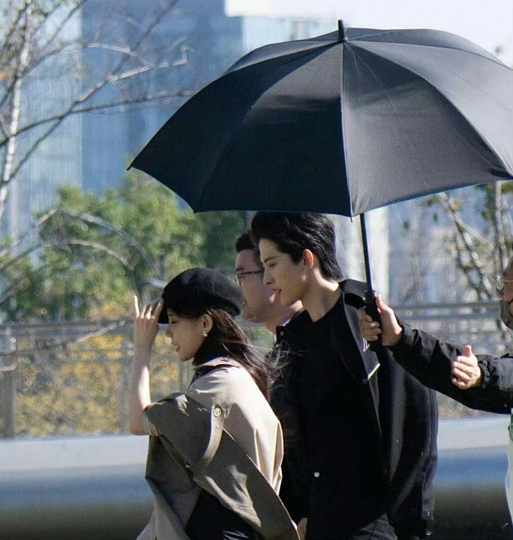 李一桐常华森《美人余》同框路透！男帅女美，氛围感拉满！ 