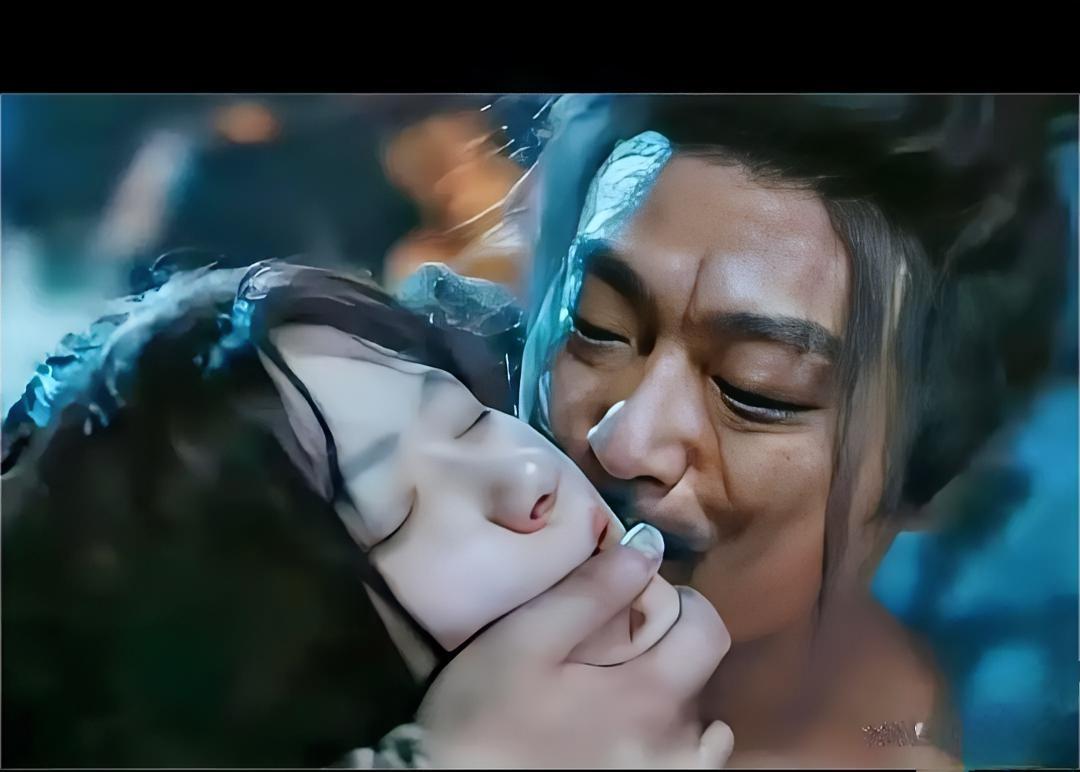 难怪赵露思抑郁，娱乐圈只要有点道德底线的女明星，谁能接受这种戏，换谁谁不抑郁，好