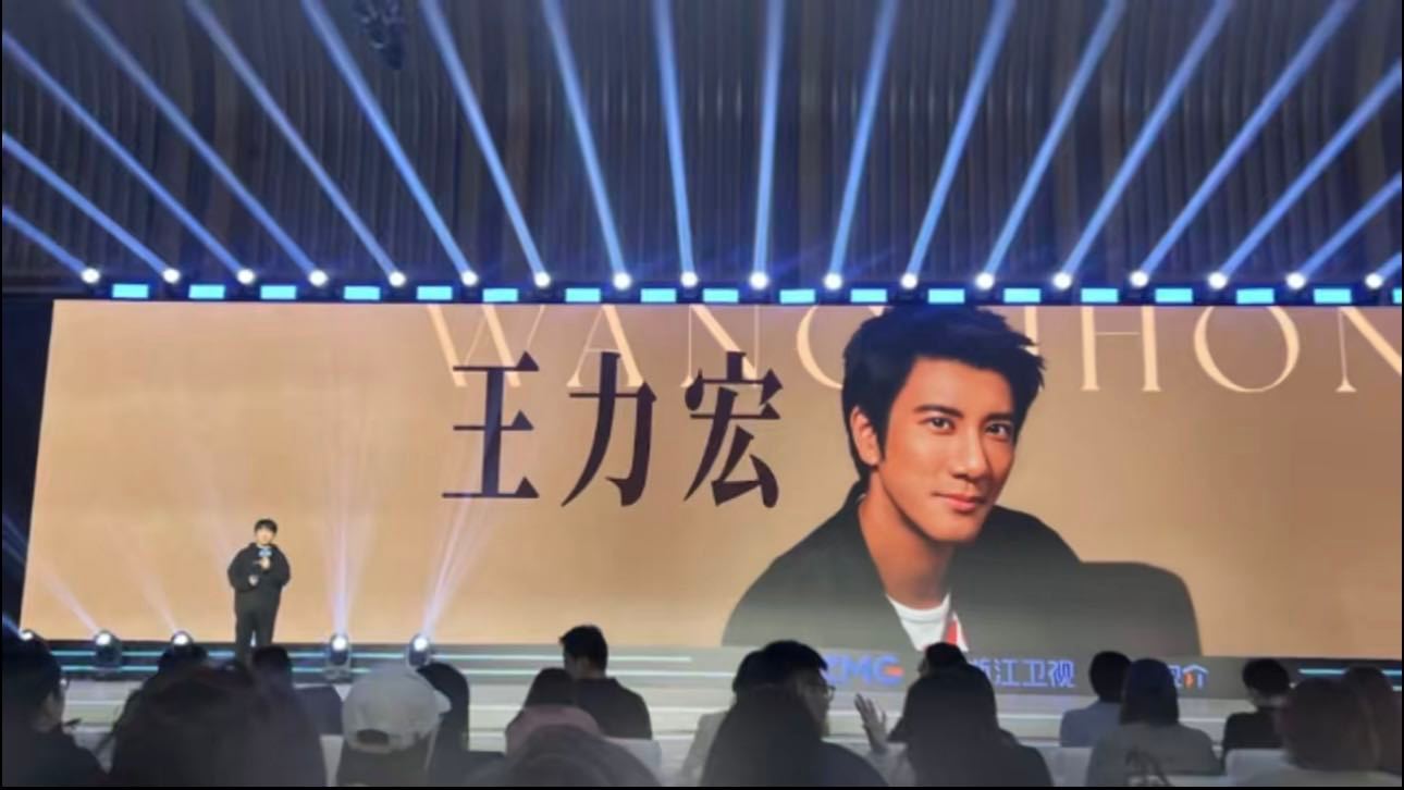 好强的内娱音综阵容，聚集好多国语粤语天王天后。成龙、王力宏、张杰、陈小春、莫文蔚