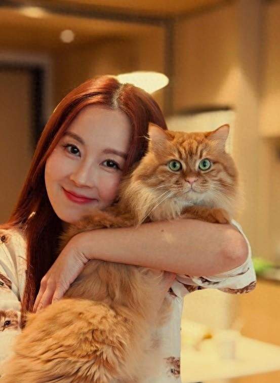 香港女星却被流言毁掉星途，透露已皈依佛门，一辈子不结婚可接受