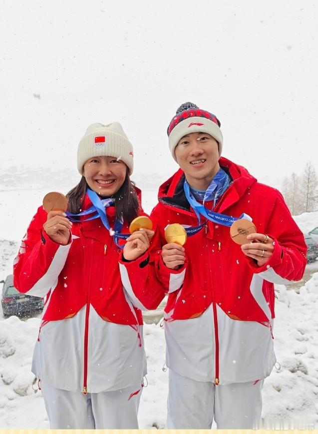 徐梦桃巴黎夺冠后第一个综艺徐梦桃王心迪夺冠后综艺首秀2026爱奇艺世界大会 《姐