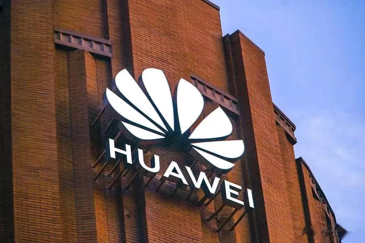 华为云数据库市场份额超越甲骨文成行业第一，国产化替代硬仗迎来MVP时刻！

数据