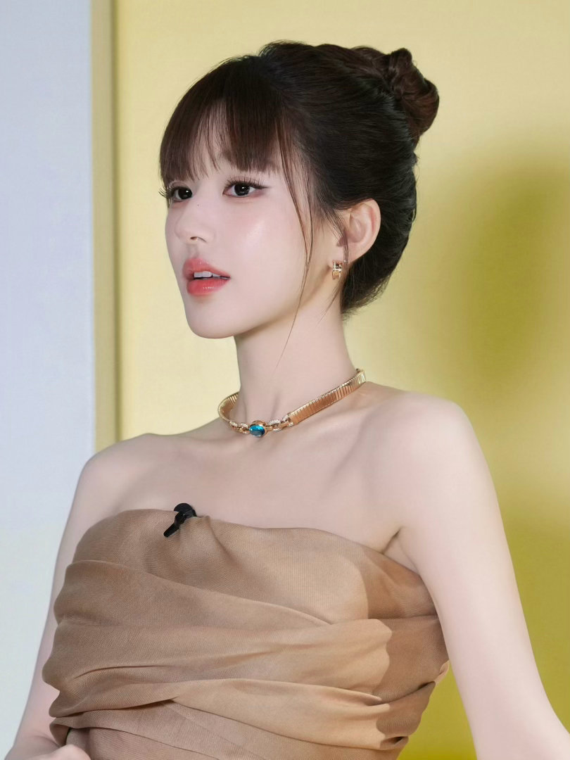 赵露思这个眼妆即封神之作 她真的好媚