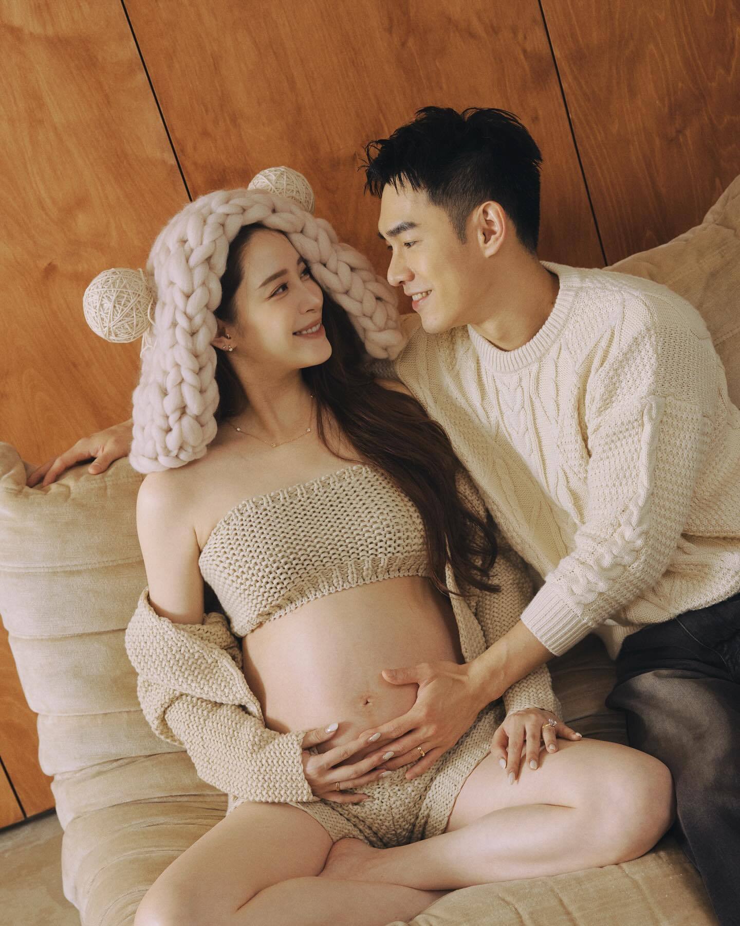 欧阳妮妮孕肚写真 欧阳妮妮分享孕肚写真，临近产期了居然毫无妊辰纹！！ 