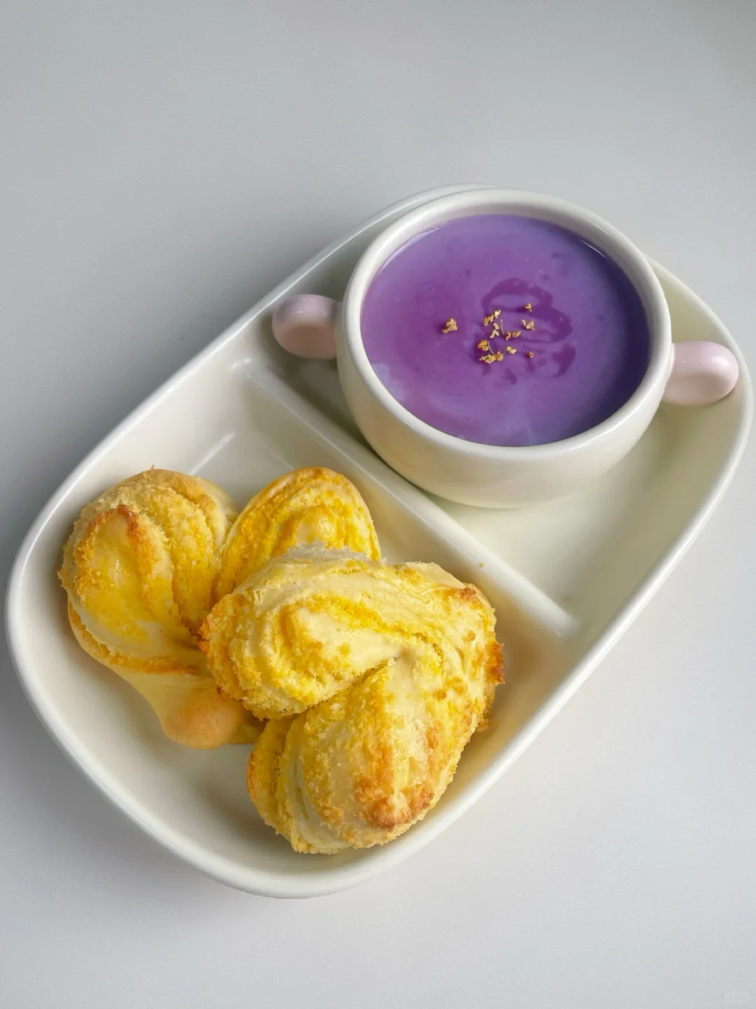 0失败的椰蓉面包，真的巨巨巨好吃… 🤤🤤🤤