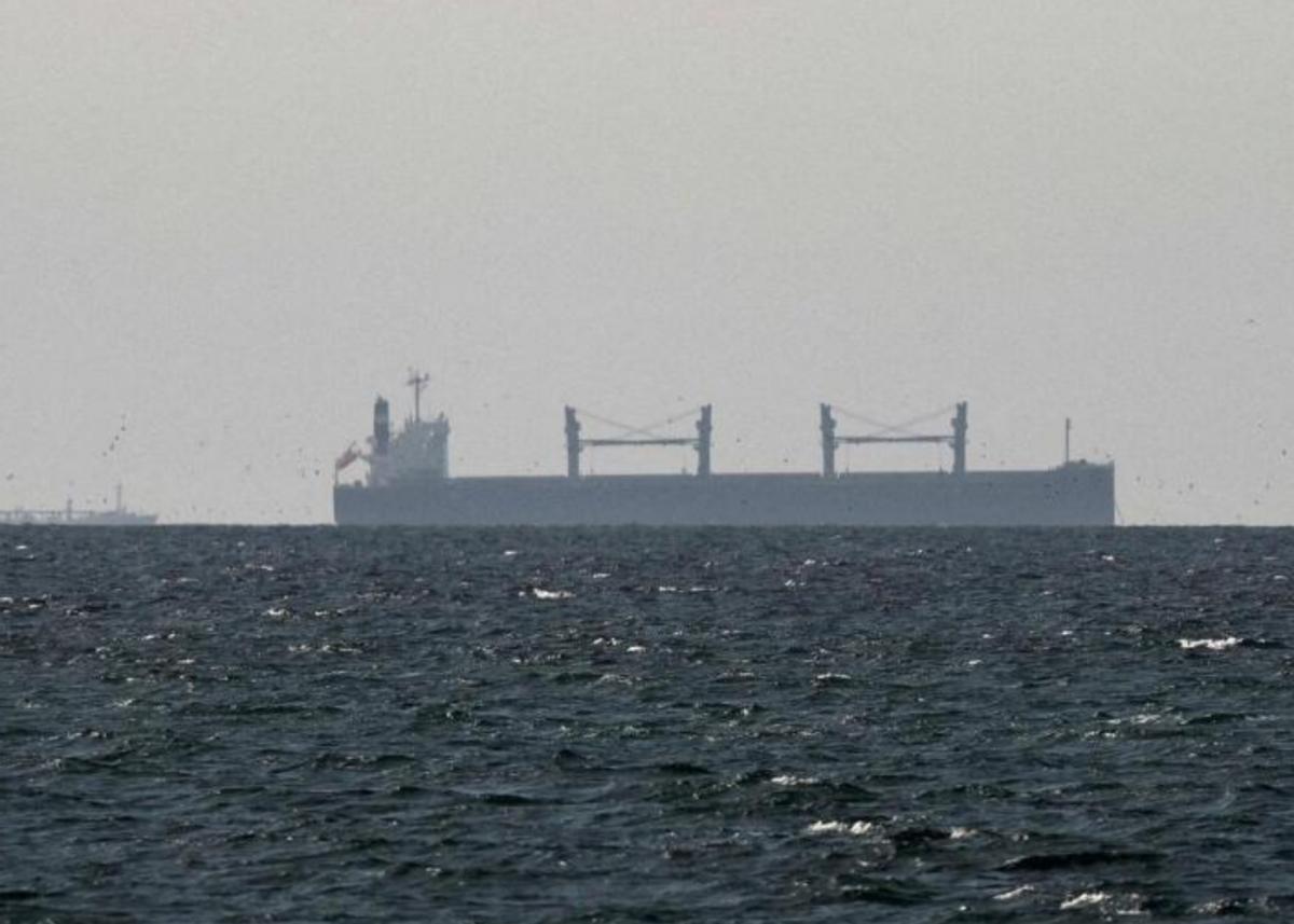 经历多轮反转后，霍尔木兹海峡俨然已被彻底锁死。印度仗着关系想通行，没想到也遭了袭