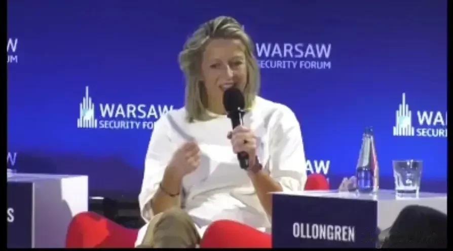 北约终于说实话了，承认资助乌克兰是打击俄罗斯是最廉价的方式。
10月3日，荷兰防