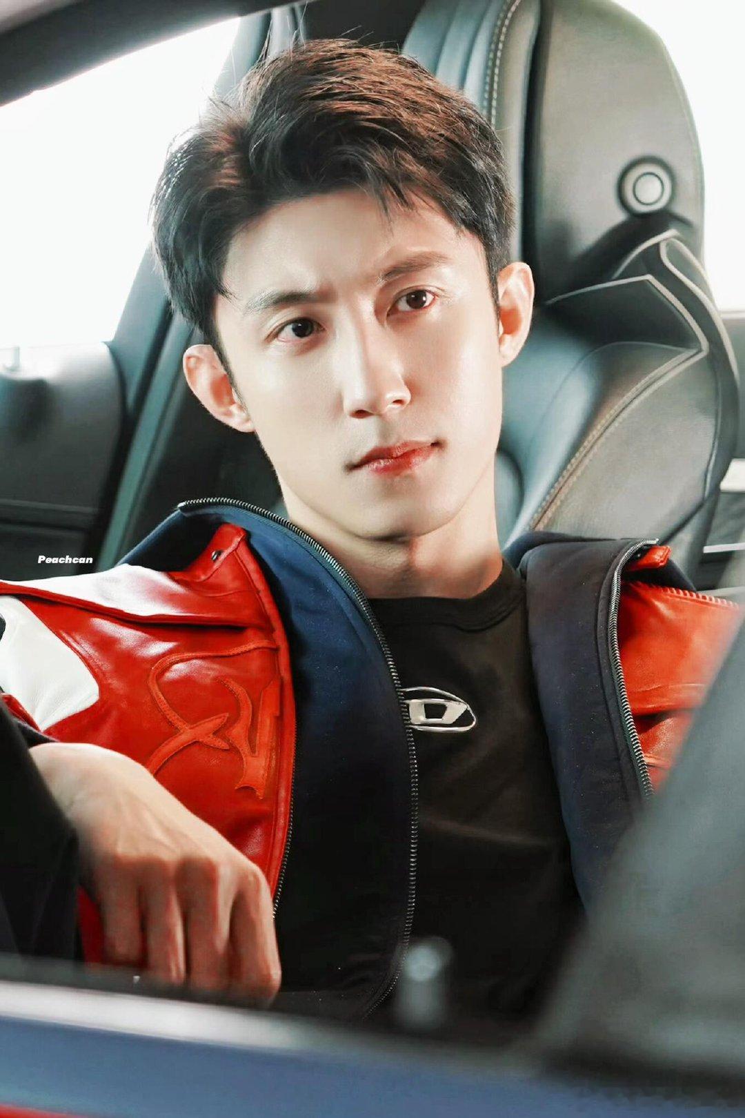 黄景瑜华为汽车代言最高title黄景瑜汽车代言最高title 黄景瑜拿下华为汽车