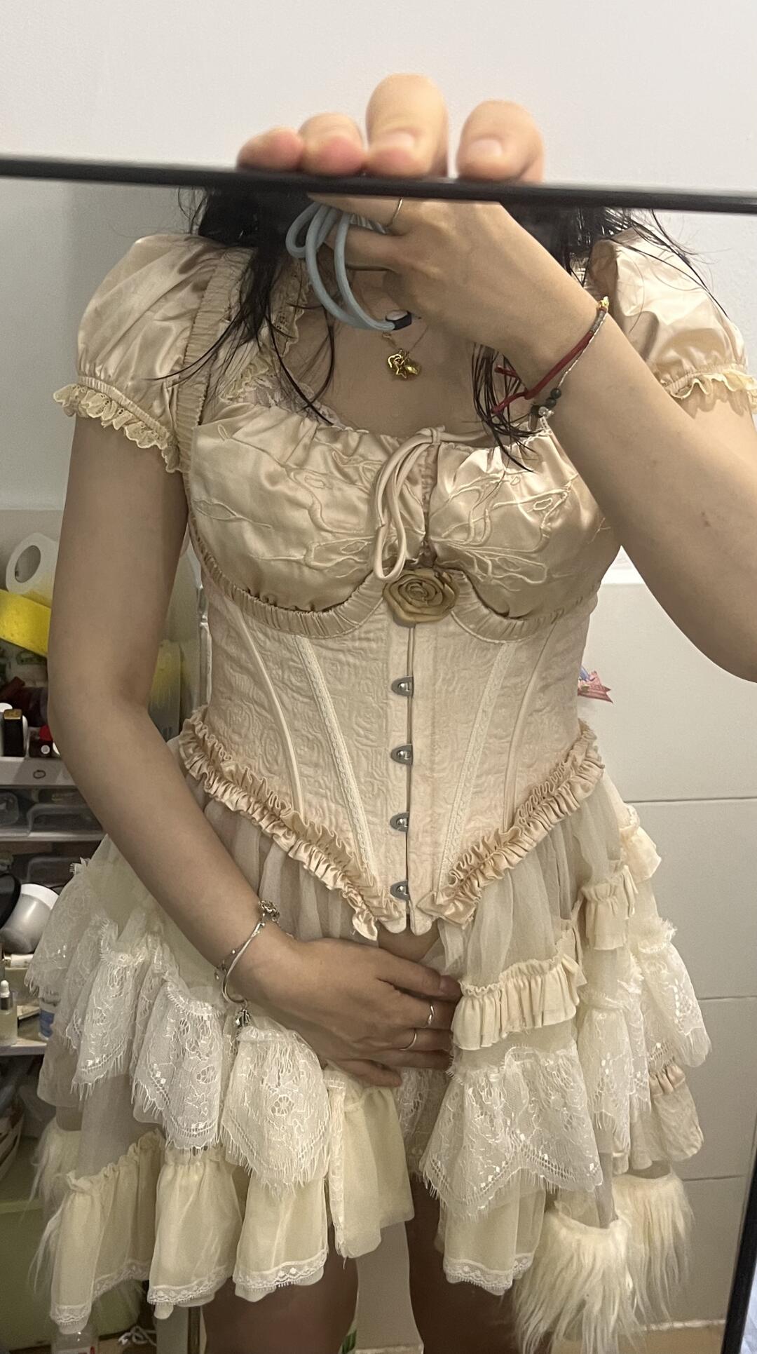 nololita三周年｜原来不买SK裙就漏内内…