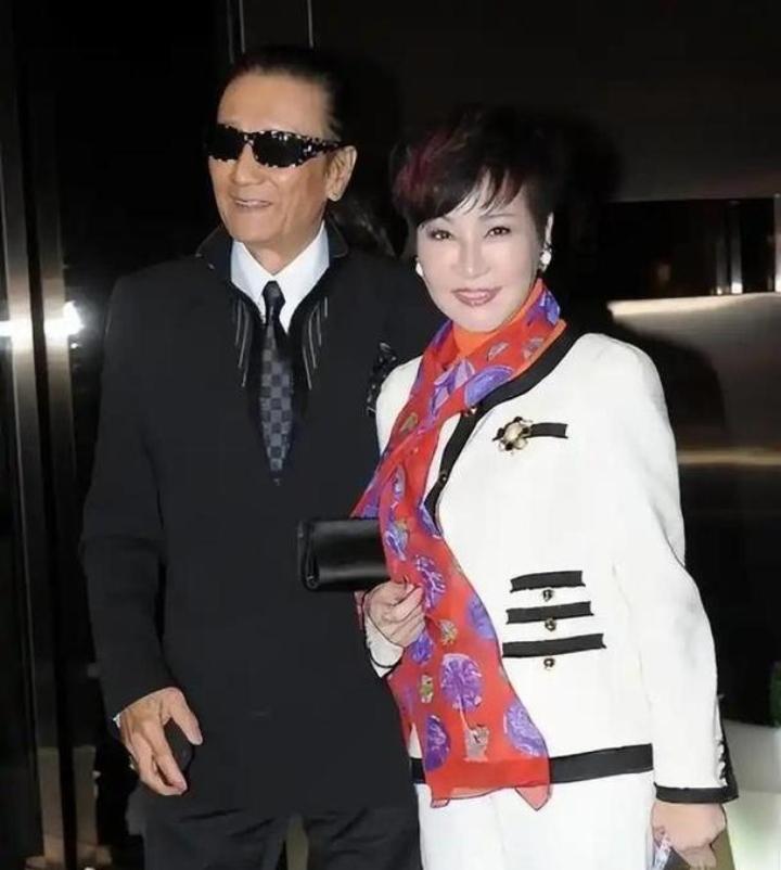 谢贤能红足70年真不是靠儿子的光环，他自己的履历就顶得上半部香港电影史。
17岁