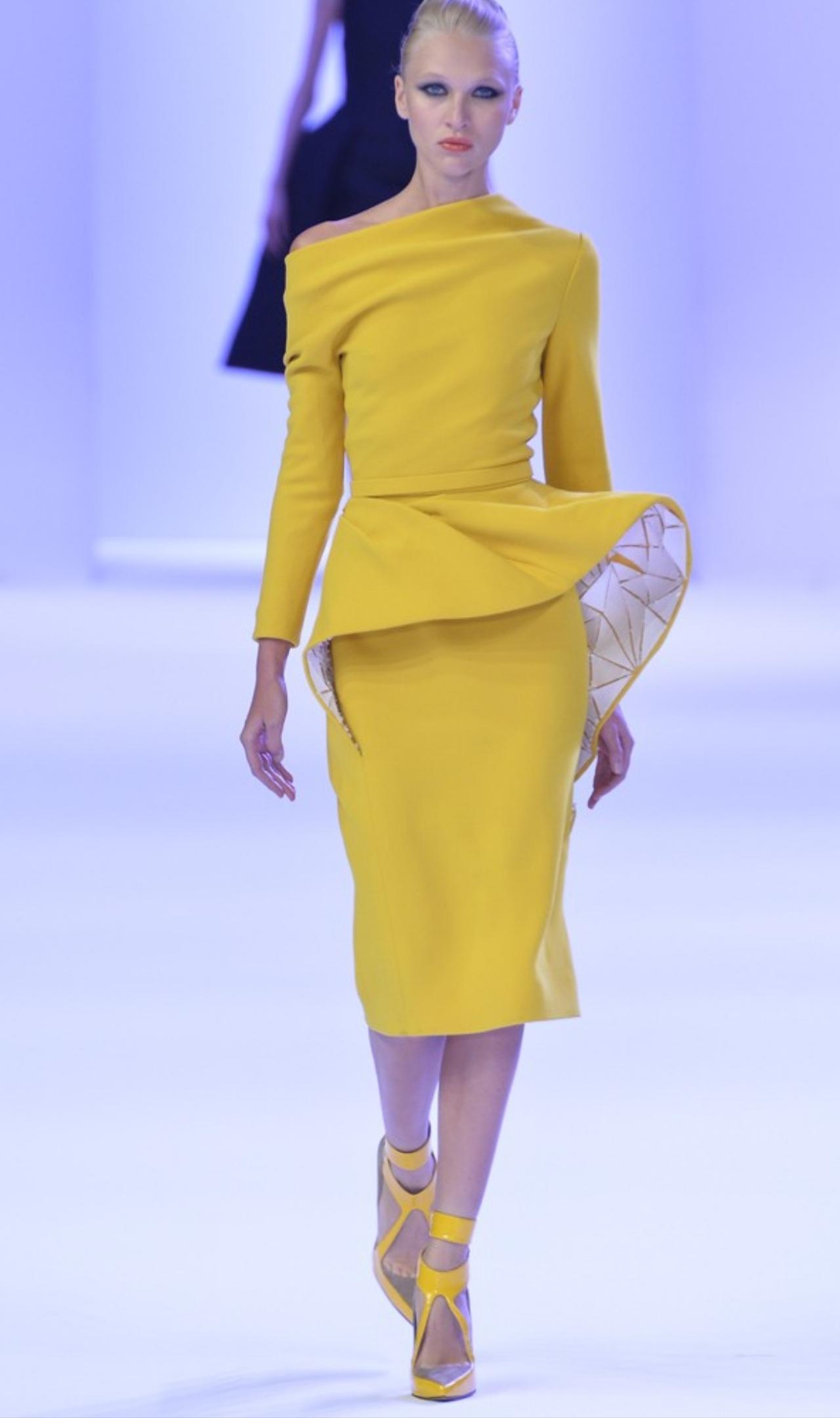 Stéphane Rolland 2014春夏高定系列，以克制的配饰语言完成了整