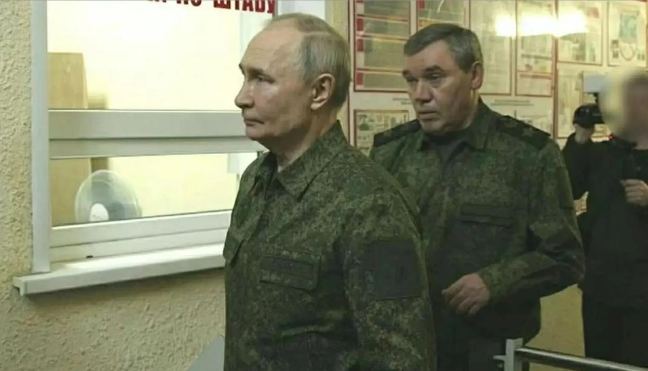 2025年岁末至2026年初，俄罗斯、美国、乌克兰围绕俄乌战争战争发生几件大事。