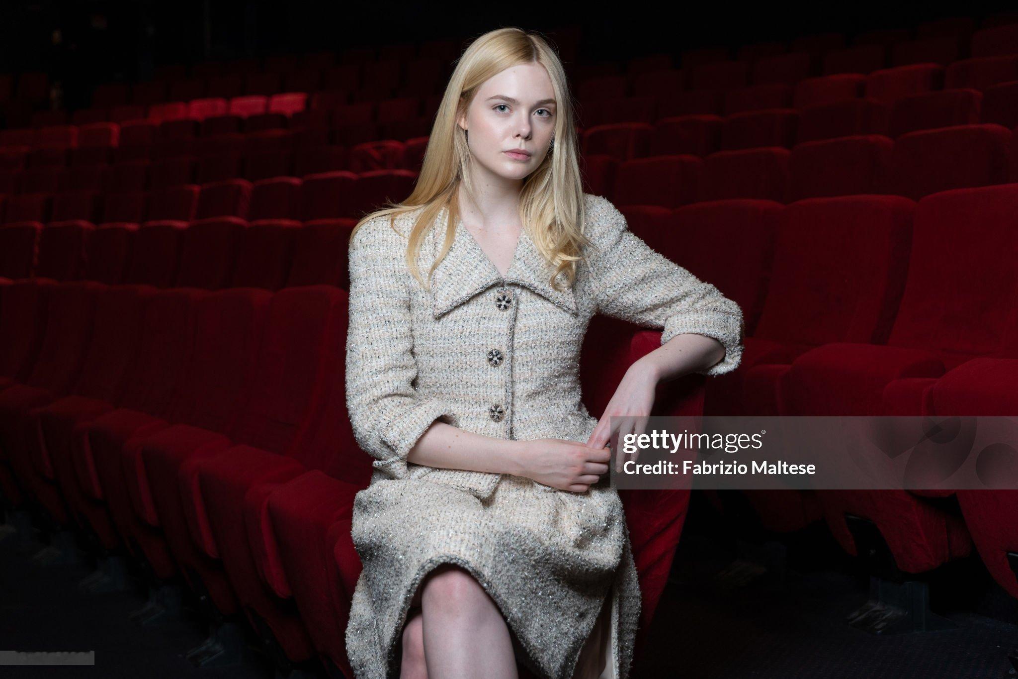 2019年年仅21岁的Elle Fanning 在戛纳电影节担任评委带来的17套