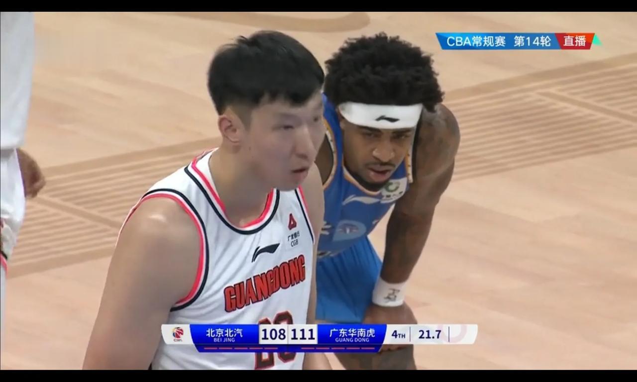 #首钢篮球队,赢球靠什么?#

首钢队昨天输球没有靠裁判，裁判确实对广东队友好，