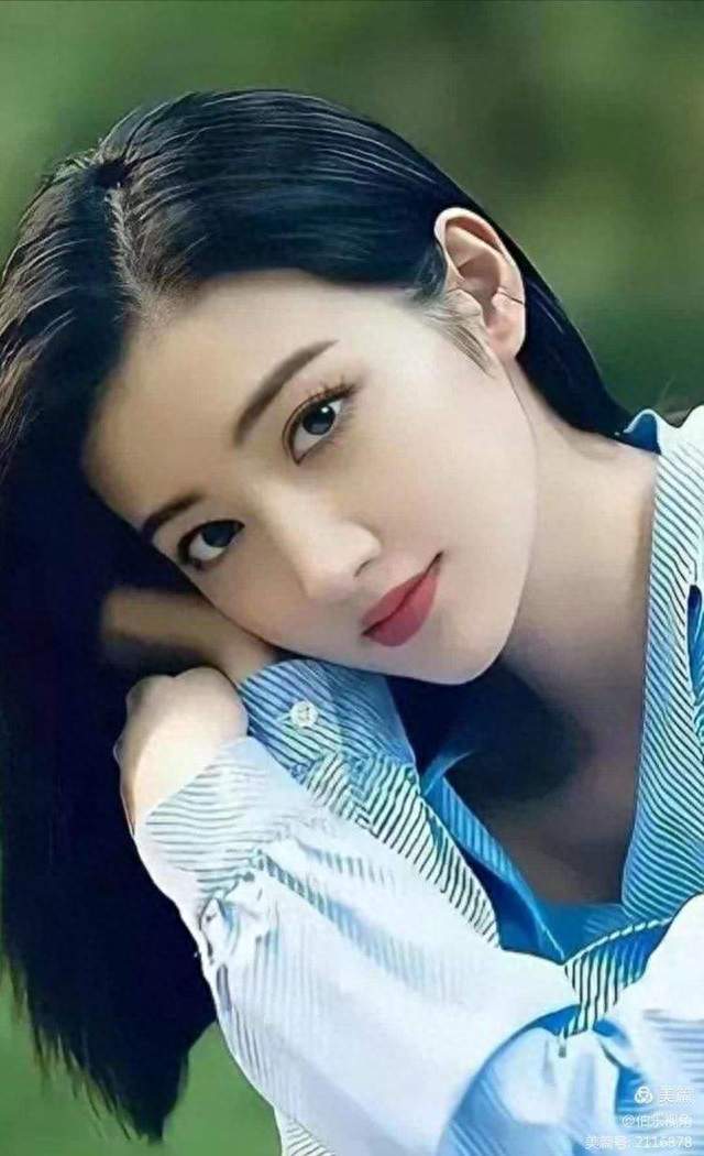 换了三套裙子，他说"都行"：48岁那年，我决定不再当婚姻里的影子
