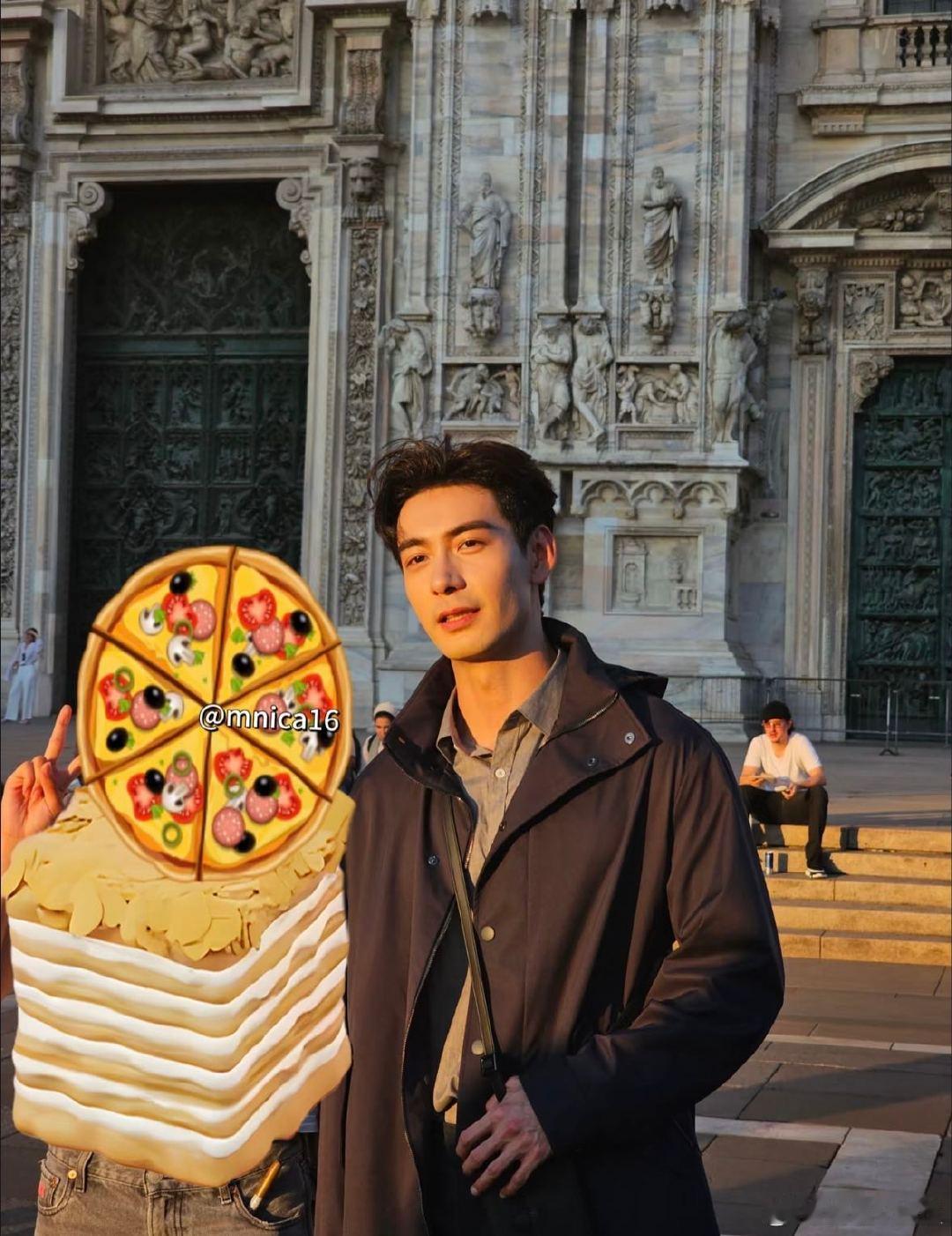 陈星旭我们五个人一点也不拥挤陈星旭 都不白来 所以还回来吗！意大利，你真是吃的有