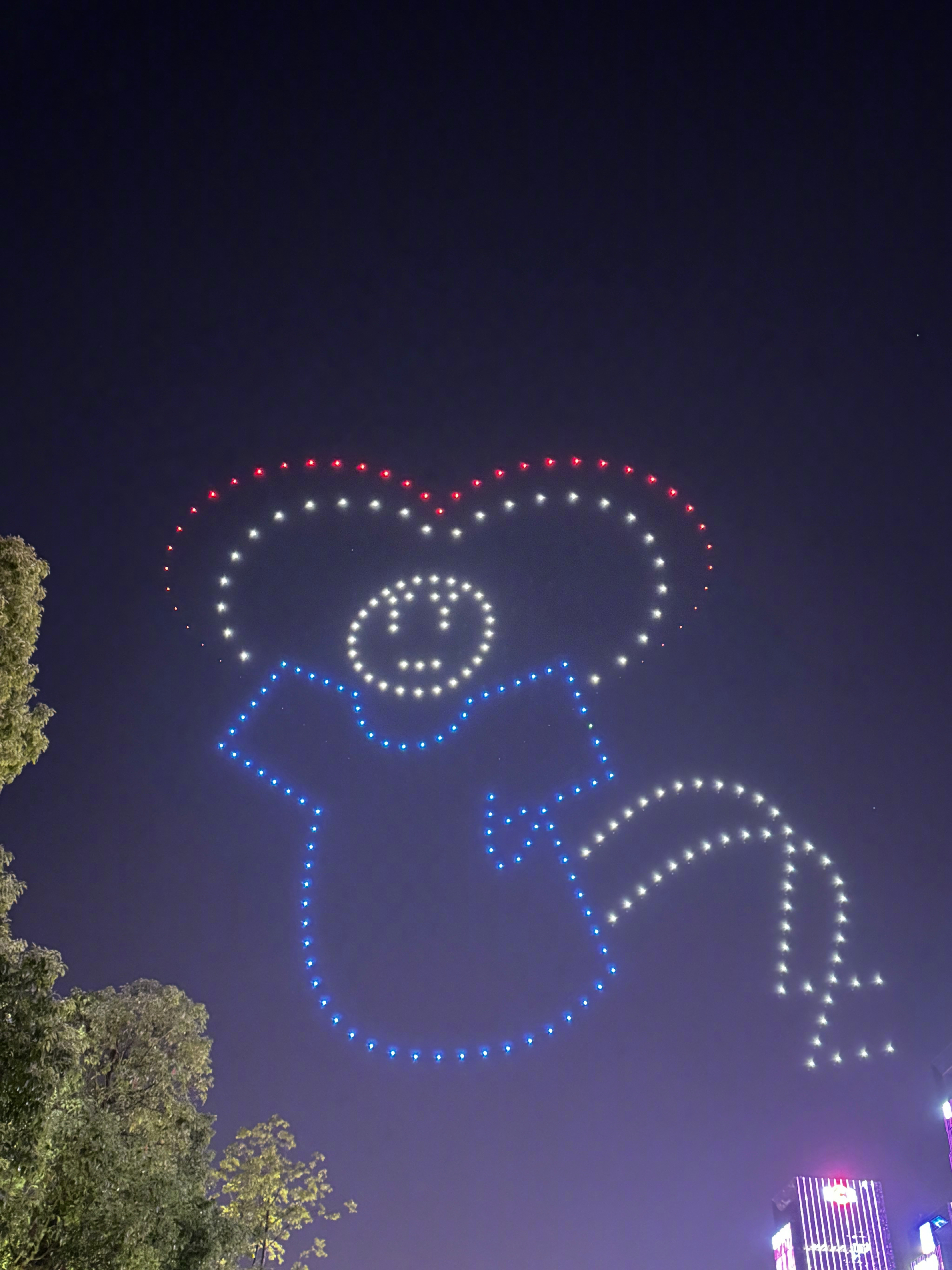 易烊千玺 24岁生日快乐～（这也太好看了吧！ 