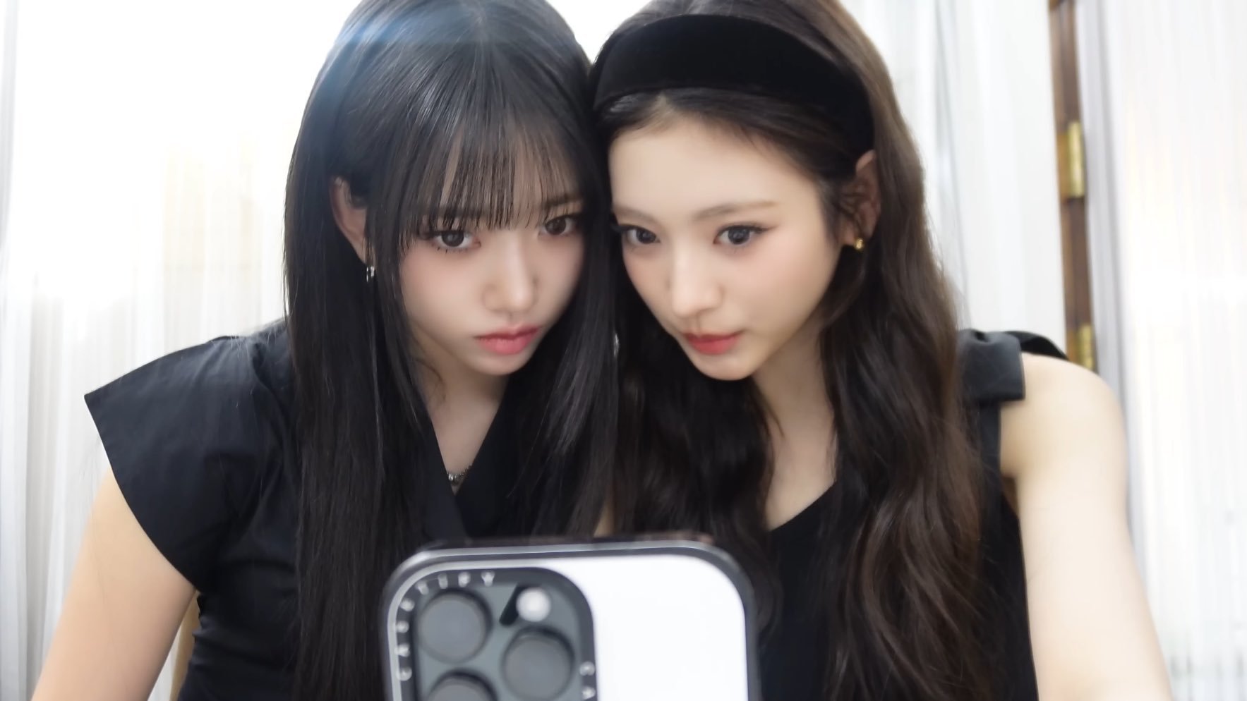 MEOVV SOOIN & ANNA 🐈‍⬛🐈💞 ​​​