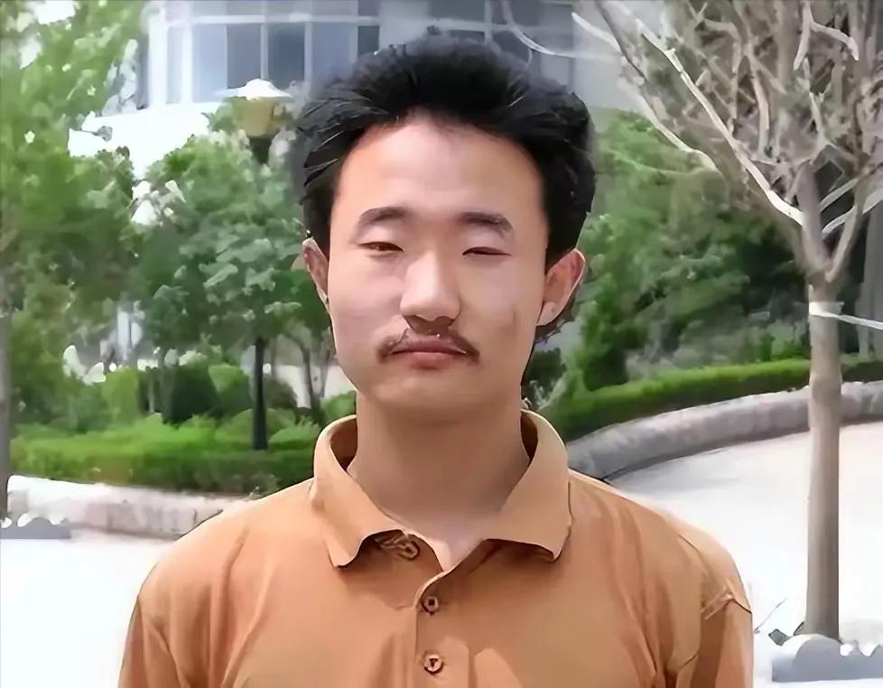 2004年那个考出749分、只差1分就满分的山东高考状元王端鹏，当年凭分数封神，