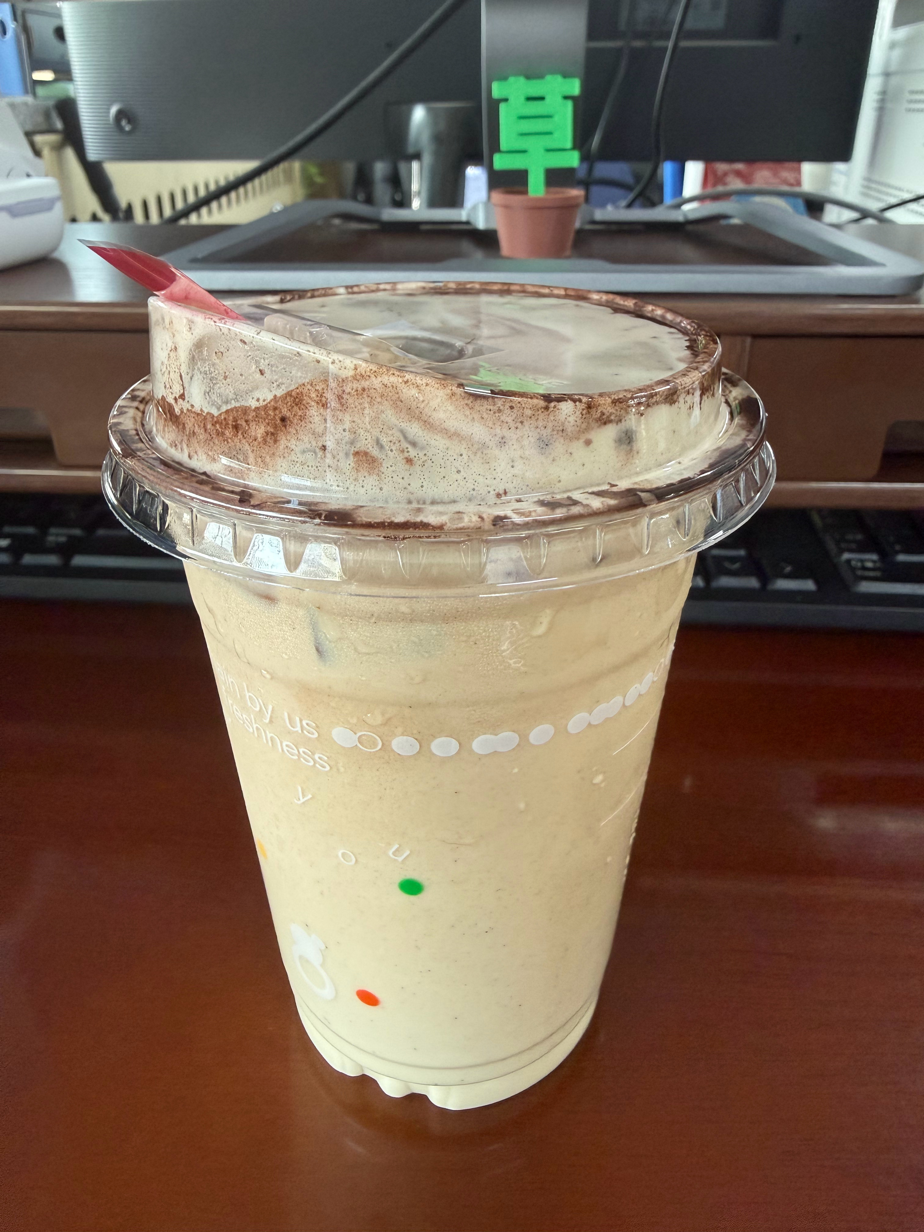 最近尝试的新品：喜茶柠打九窨茉王、霸王茶姬雾红尘柠檬奶（忘记拍）、古茗苦尽柑来拿