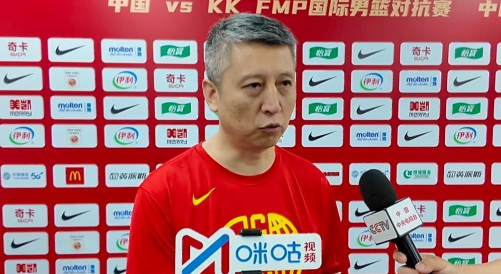 胡明轩离队！！！中国男篮短训营剩余人员名单更新，具体如下：
 
后卫6人：赵继伟