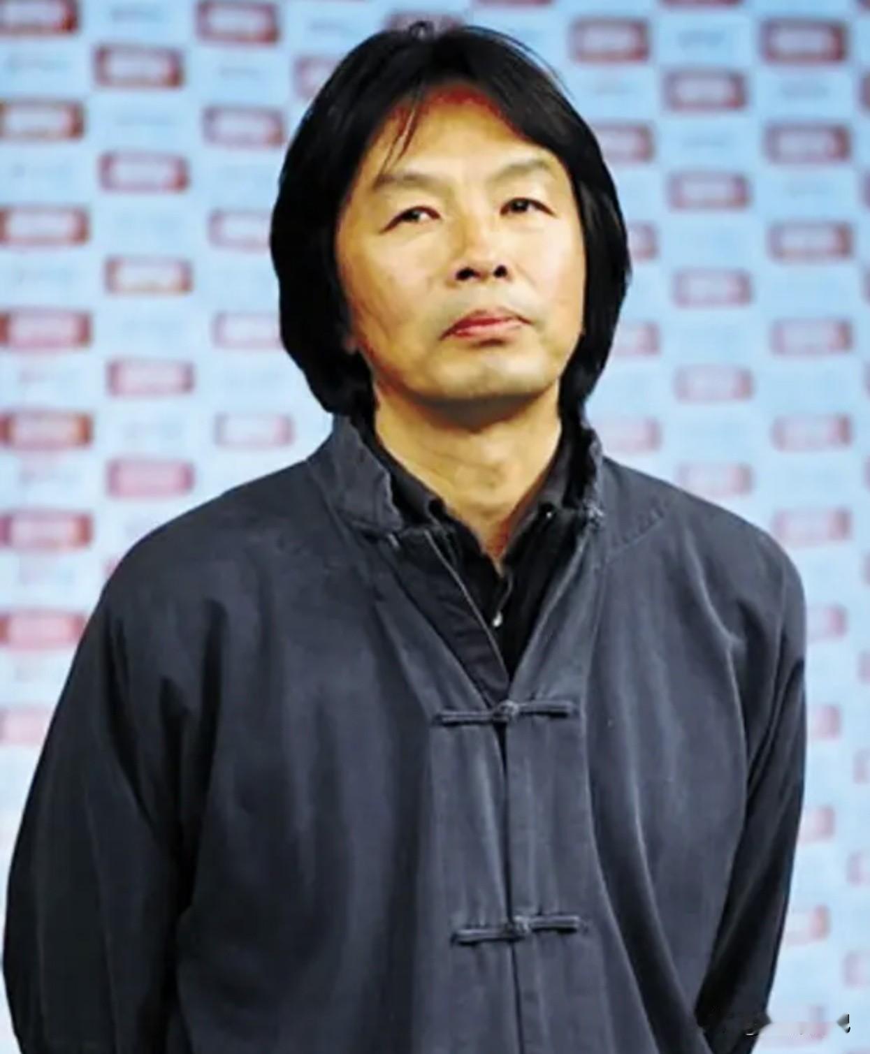 刘震云说：“人和人，别说配不配，合适就好；一块钱的打火机也能点着一万块钱的香烟；