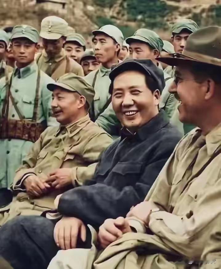 为何世代中国人永远铭记毛主席？这股民族气节，看完热泪盈眶
 
谁才是刻在中国人骨