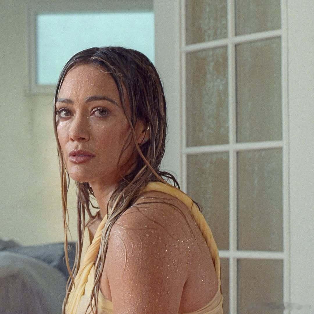 Hilary duff希拉里达芙时隔23年再度演绎经典单曲《come clean