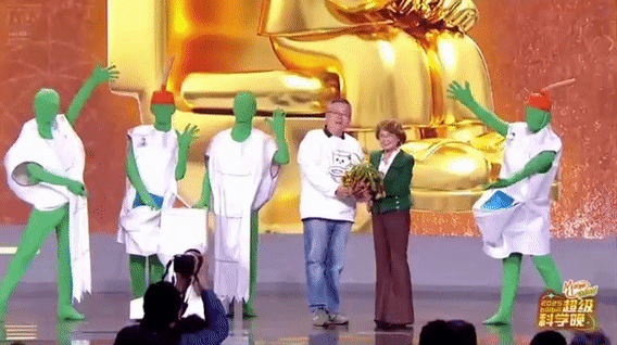 不粘马桶终于被发明出来了当你还在为刷马桶而烦恼的时候，不妨来看看华中科技大学苏彬