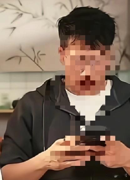 听说某选的某位著名男主播被传离职。
    如果是真的，也没什么奇怪，他曾说过：
