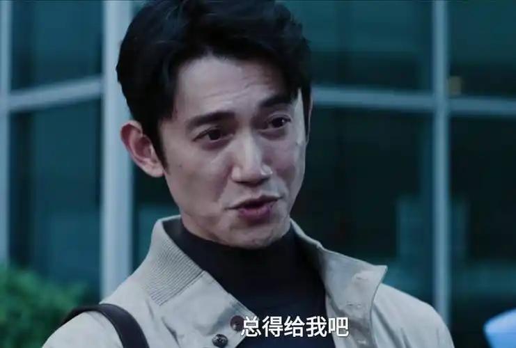 他是不是有什么预谋啊？

《危险关系》里，孙俪饰演的颜聆和大学同事一起，把一个学