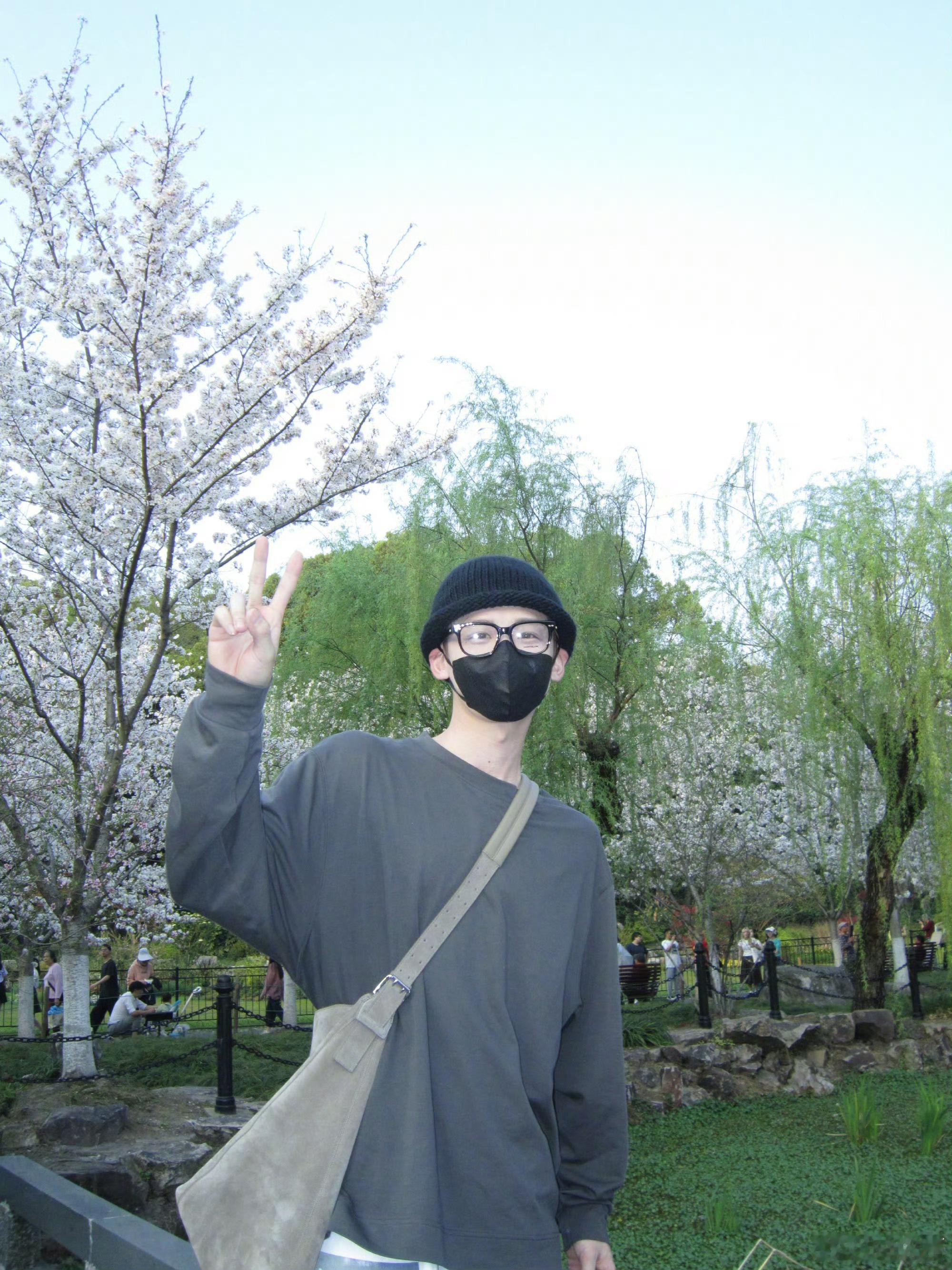 白敬亭   🕊️白敬亭0804出道十二周年快乐 bjt白敬亭王长海“夏季风景如