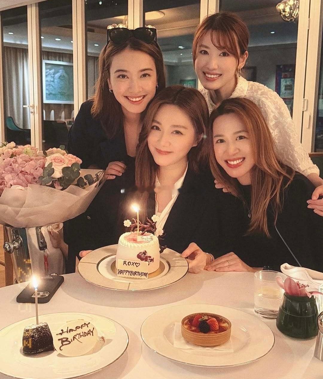 朱千雪、岑杏贤、蒋家旻帮汤洛雯庆祝生日🎂 ​​​
