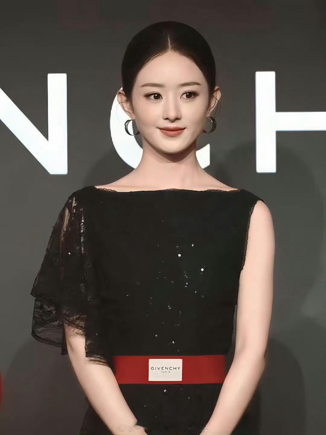 赵丽颖直播岁月在她的脸上为什么没有一丝的痕迹，反而越来越有自己戏中各种大女主的风