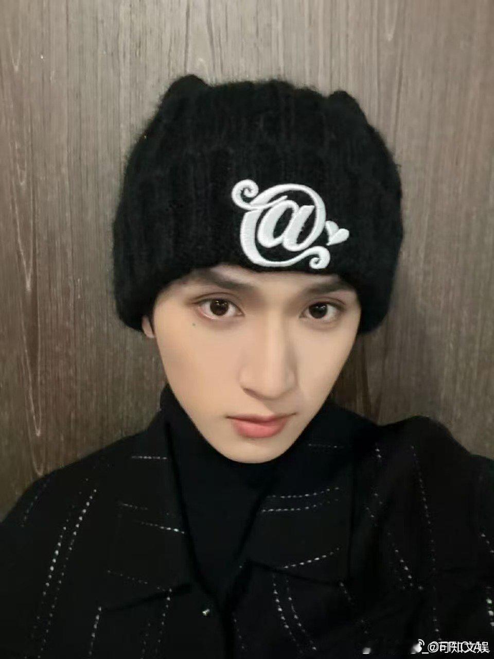 严浩翔小猫本体品牌认领严浩翔品牌认领严浩翔，哇， 