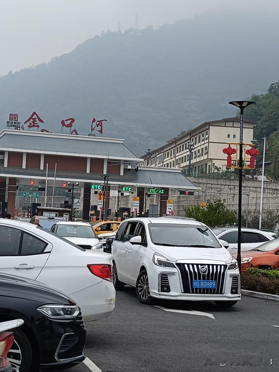 晒出相册里最好看的风景照人要多出去走走看看祖国的大好河山。