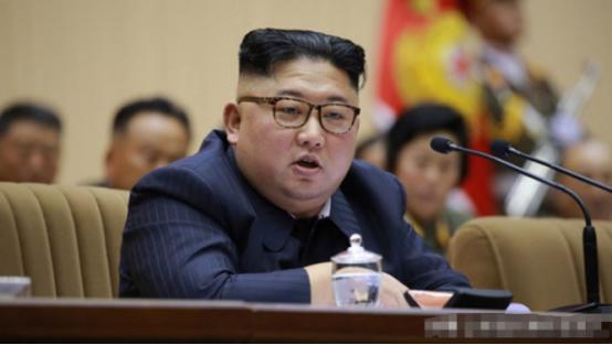 朝鲜给所有小国上了残酷一课！耗费千万发炮弹、上万箱物资、数千青壮年士兵全力押注单