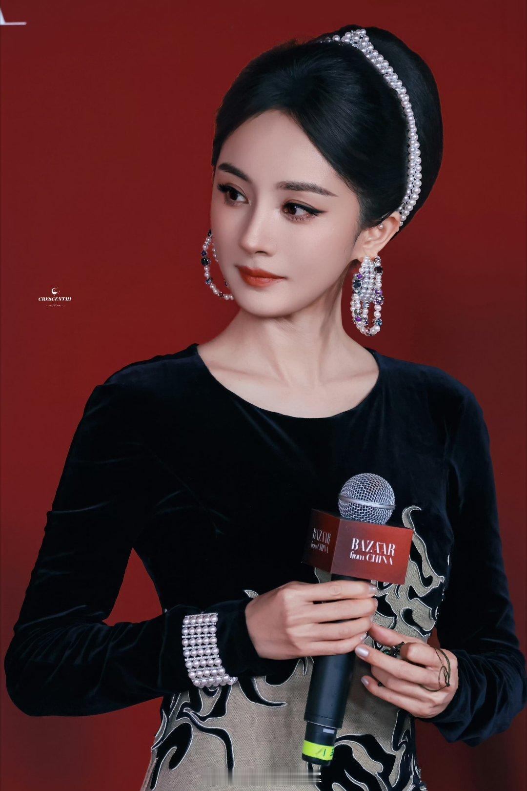 杨幂[超话] 冯湮儿🦊杨幂杨幂🐝冯娷冯湮儿🦊杨幂杨幂🐝冯娷冯湮儿🦊杨幂