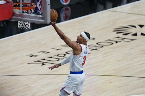 看NBA上咪咕视频，2026年NBA总决赛第四战已经落下帷幕，主场作战的纽约尼克