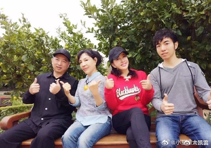 刘晓庆外甥方否认造谣妹妹说赞成刘晓庆把遗产捐给国家连连看，还是相信刘晓庆。妹妹一