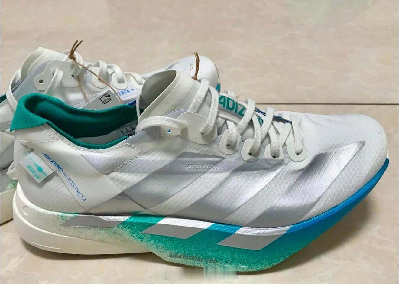 阿迪达斯 adidas Adizero adios Pro 4 柏林版本  