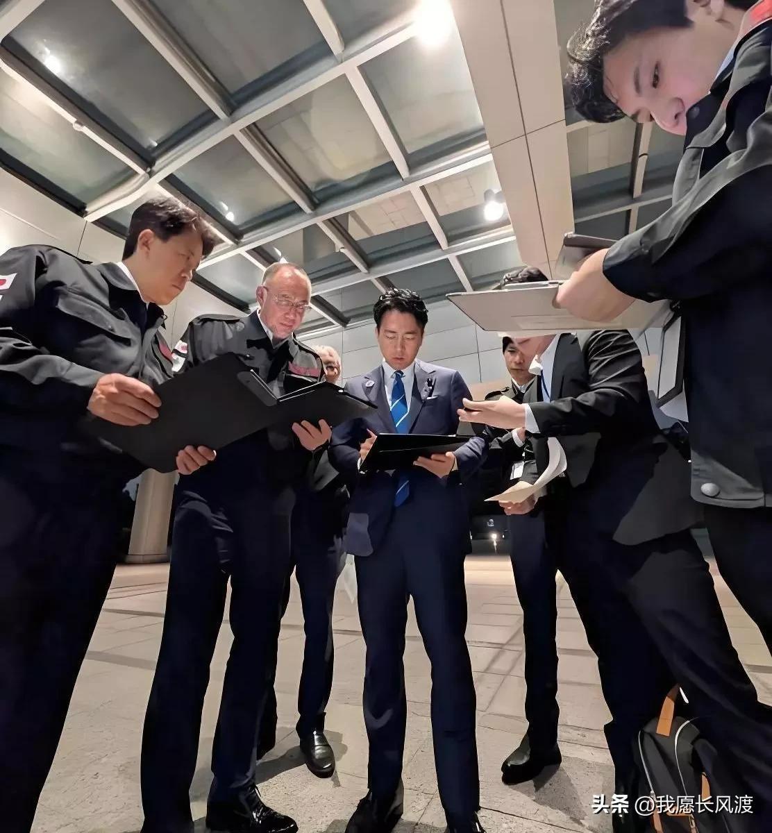 看着满屏大长腿，乍一看全是一副精英模样。



 
熊本遭遇7.1级强震，多条生